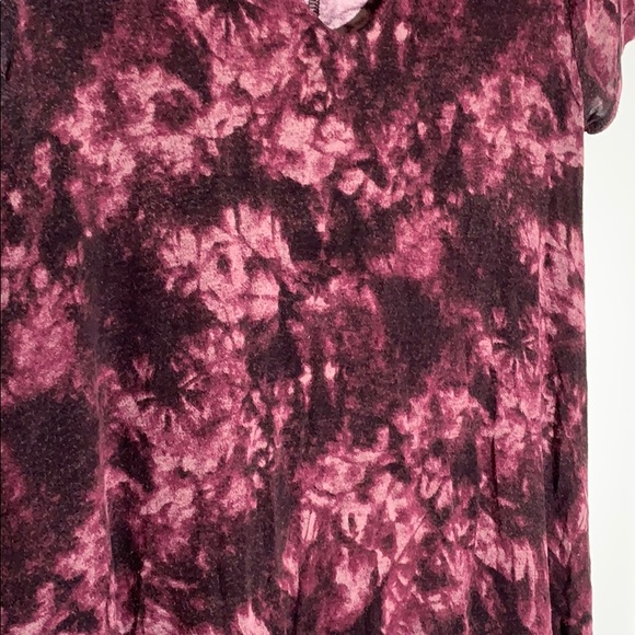 Mudd Dark purple tie-dye shirt. Size M - Picture 2 of 4